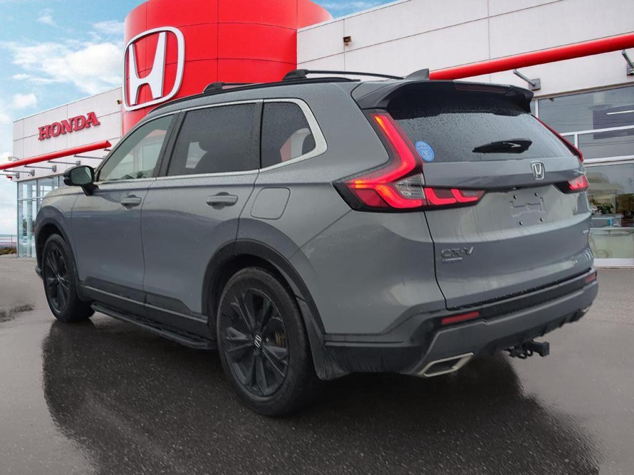 2025 Honda CR-V Hybrid Touring Photo3