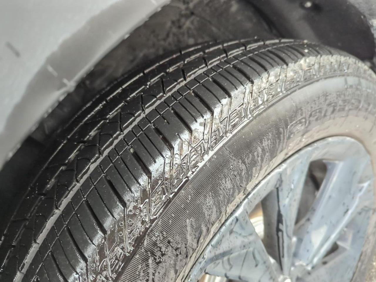 2025 Honda CR-V Hybrid Touring Photo