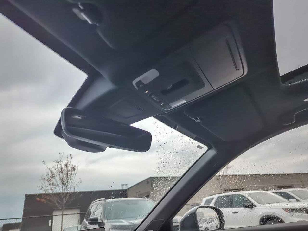 2025 Honda CR-V Hybrid Touring Photo