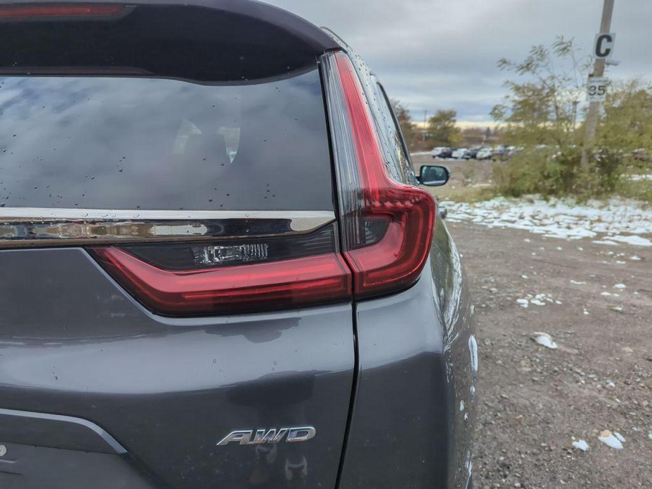 2022 Honda CR-V Touring Photo