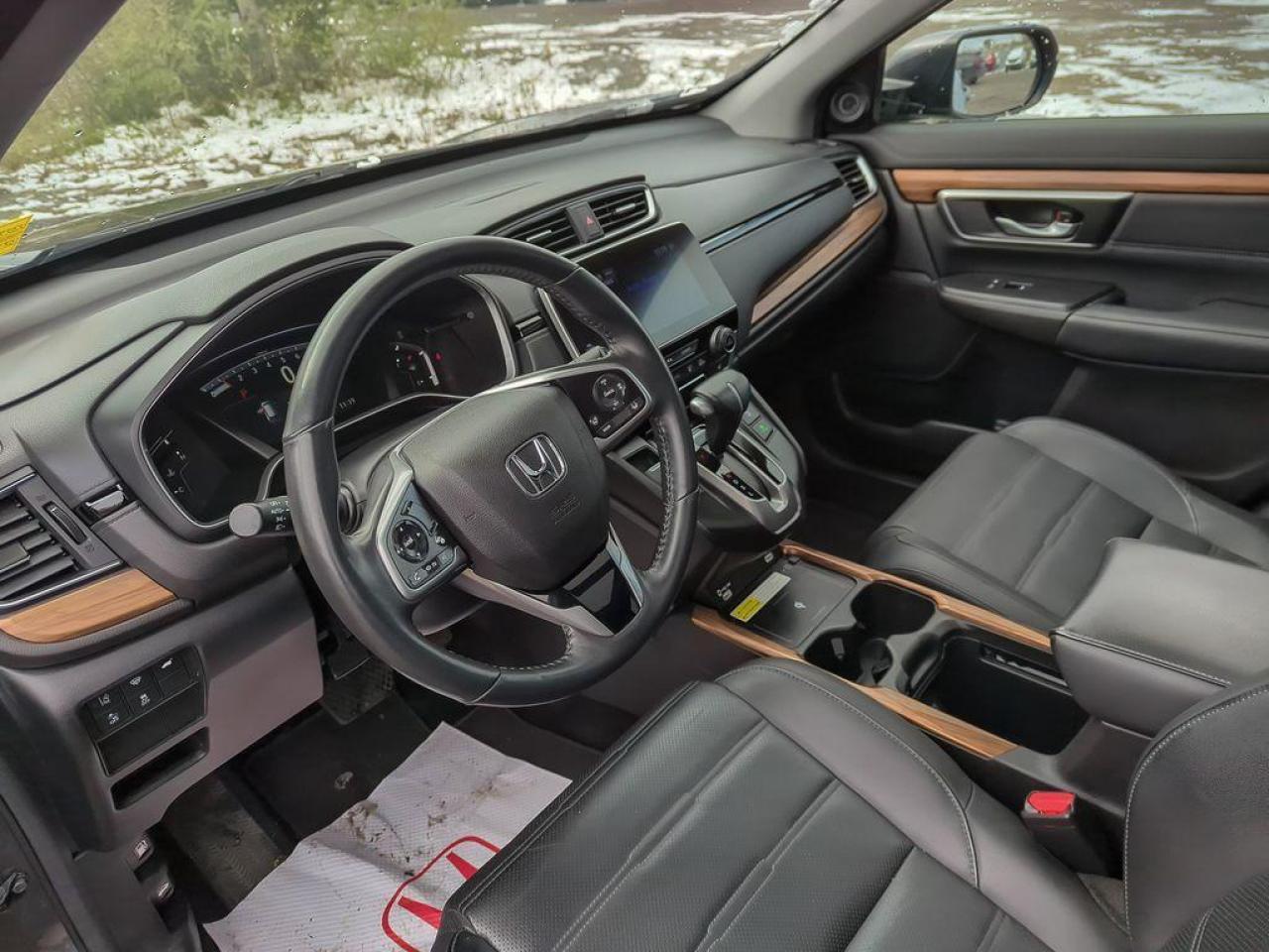 2022 Honda CR-V Touring Photo