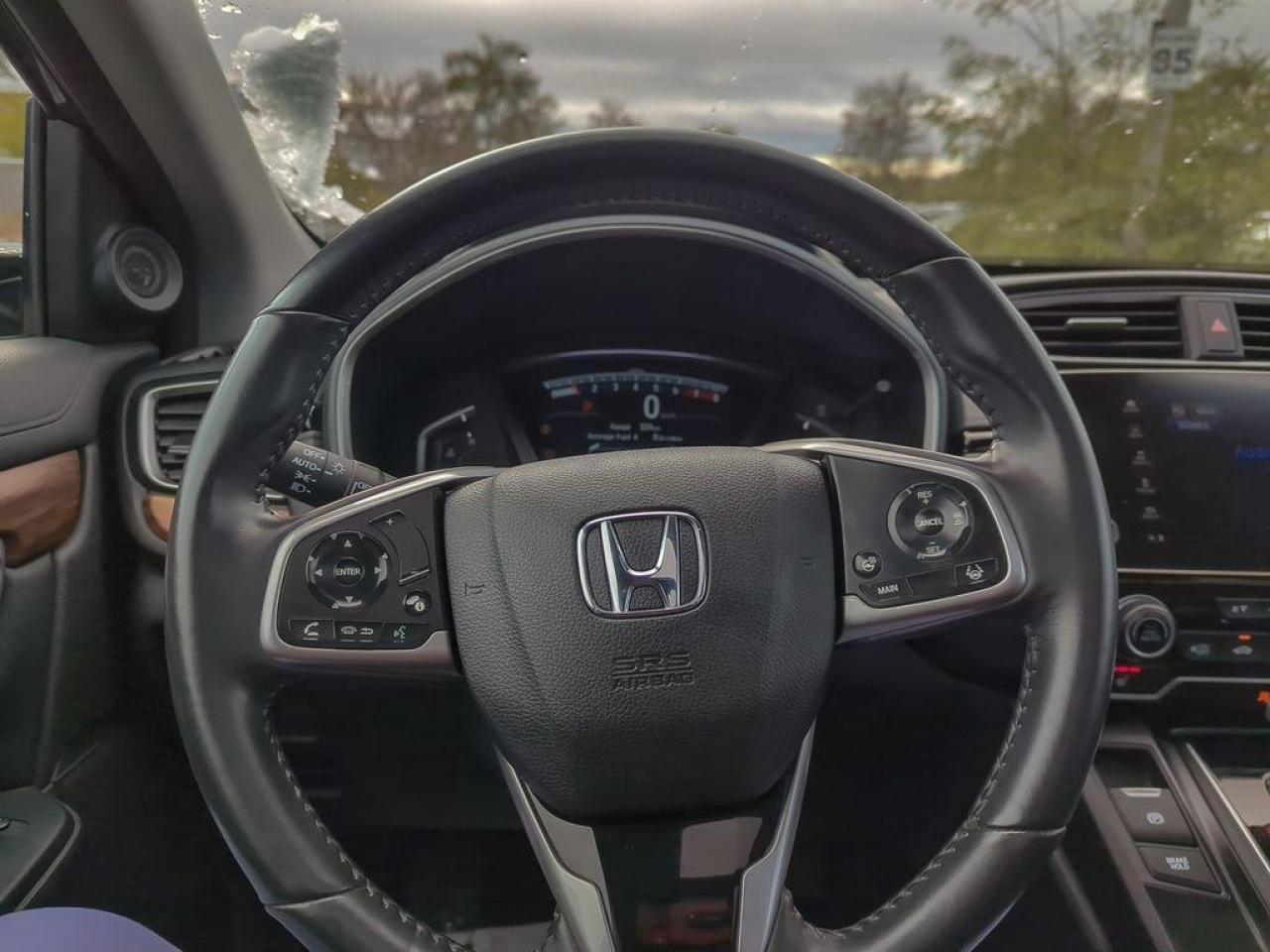 2022 Honda CR-V Touring Photo
