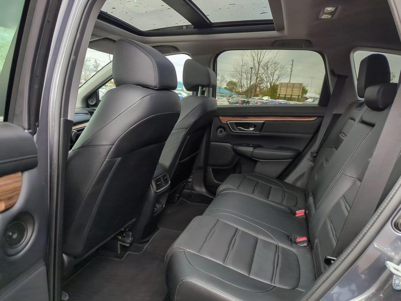 2022 Honda CR-V Touring Photo