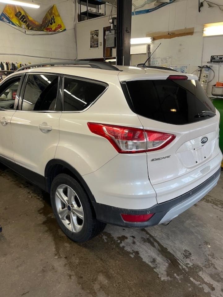 2014 Ford Escape FWD 4dr SE Photo