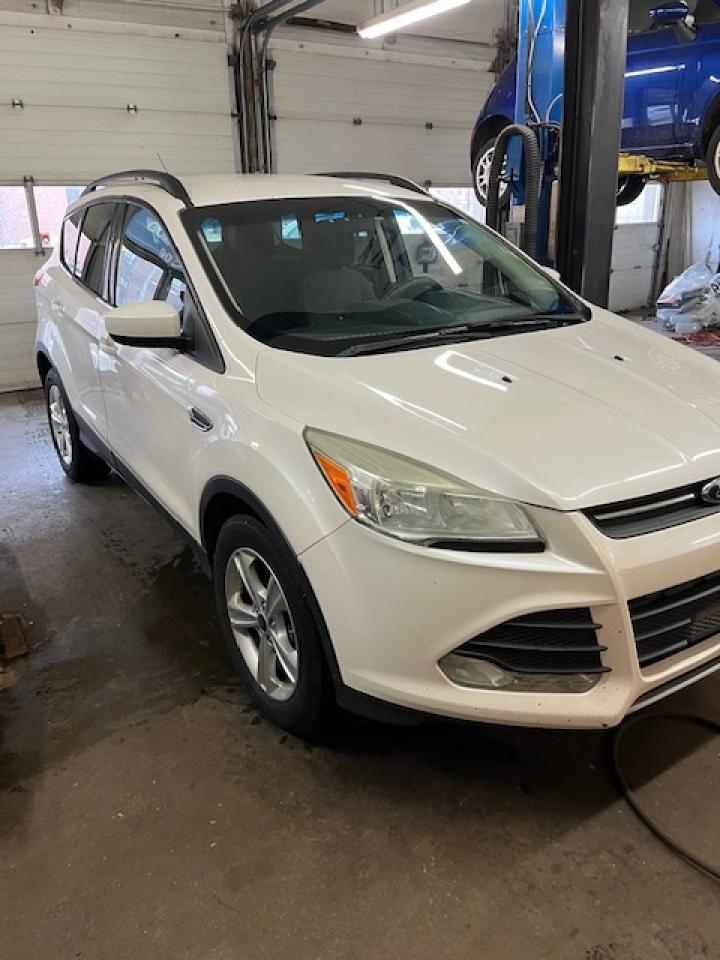 2014 Ford Escape FWD 4dr SE Photo