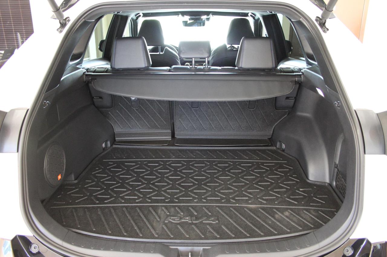 2024 Toyota RAV4 Hybrid XSE AWD TECHNOLOGY PKG Photo