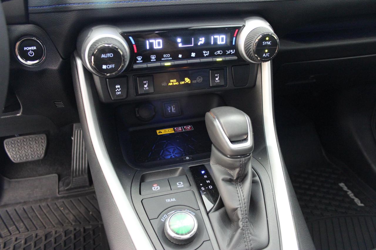 2024 Toyota RAV4 Hybrid XSE AWD TECHNOLOGY PKG Photo