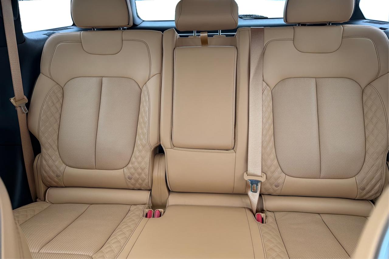 2022 Jeep Grand Cherokee Summit Photo