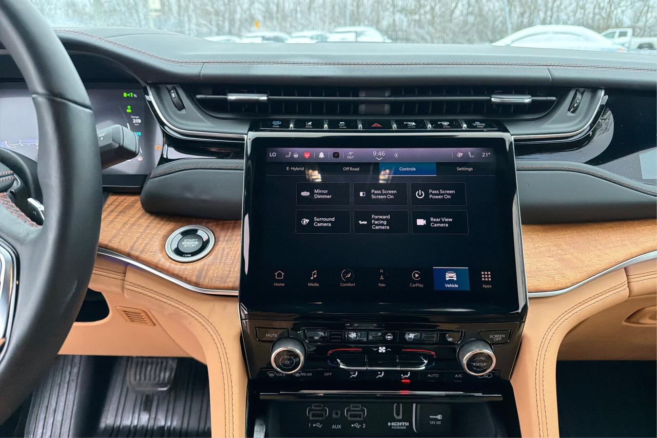 2022 Jeep Grand Cherokee Summit Photo