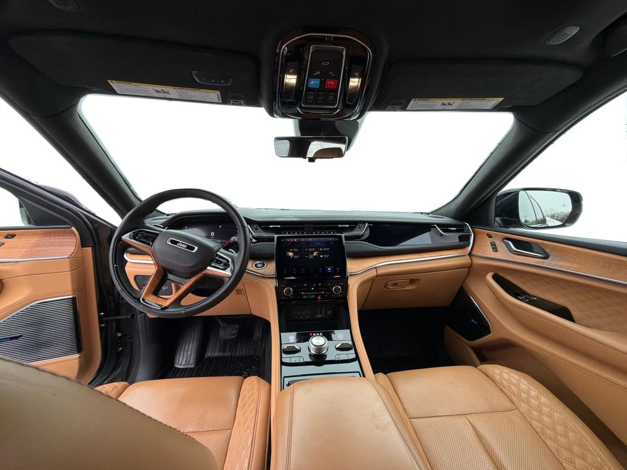 2022 Jeep Grand Cherokee Summit Photo