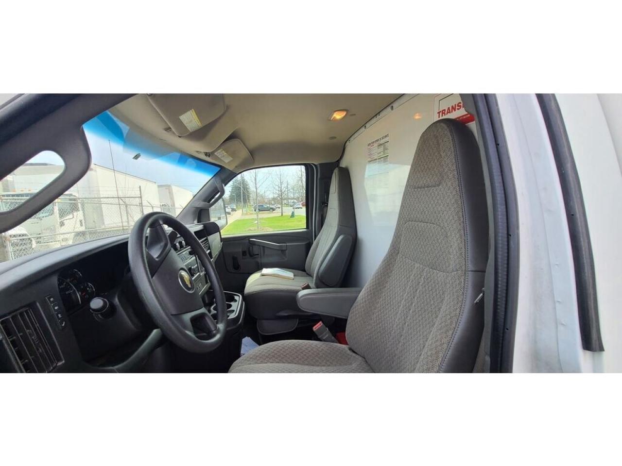 2019 GMC Savana 16Ft Aluminum Box - Ramp - V8 Gasoline Photo