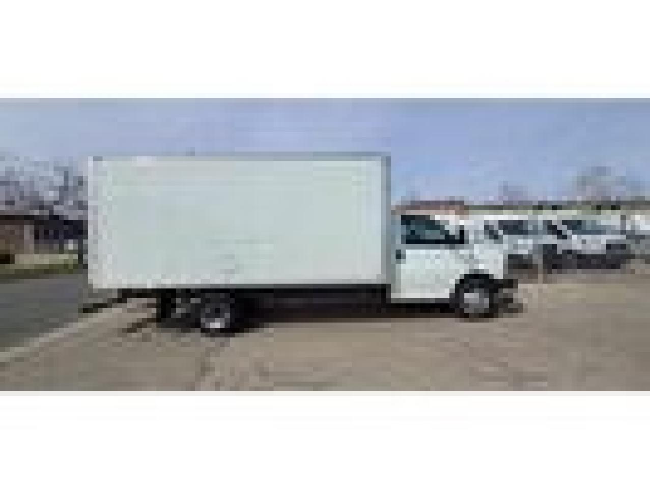 2019 GMC Savana 16Ft Aluminum Box - Ramp - V8 Gasoline Photo