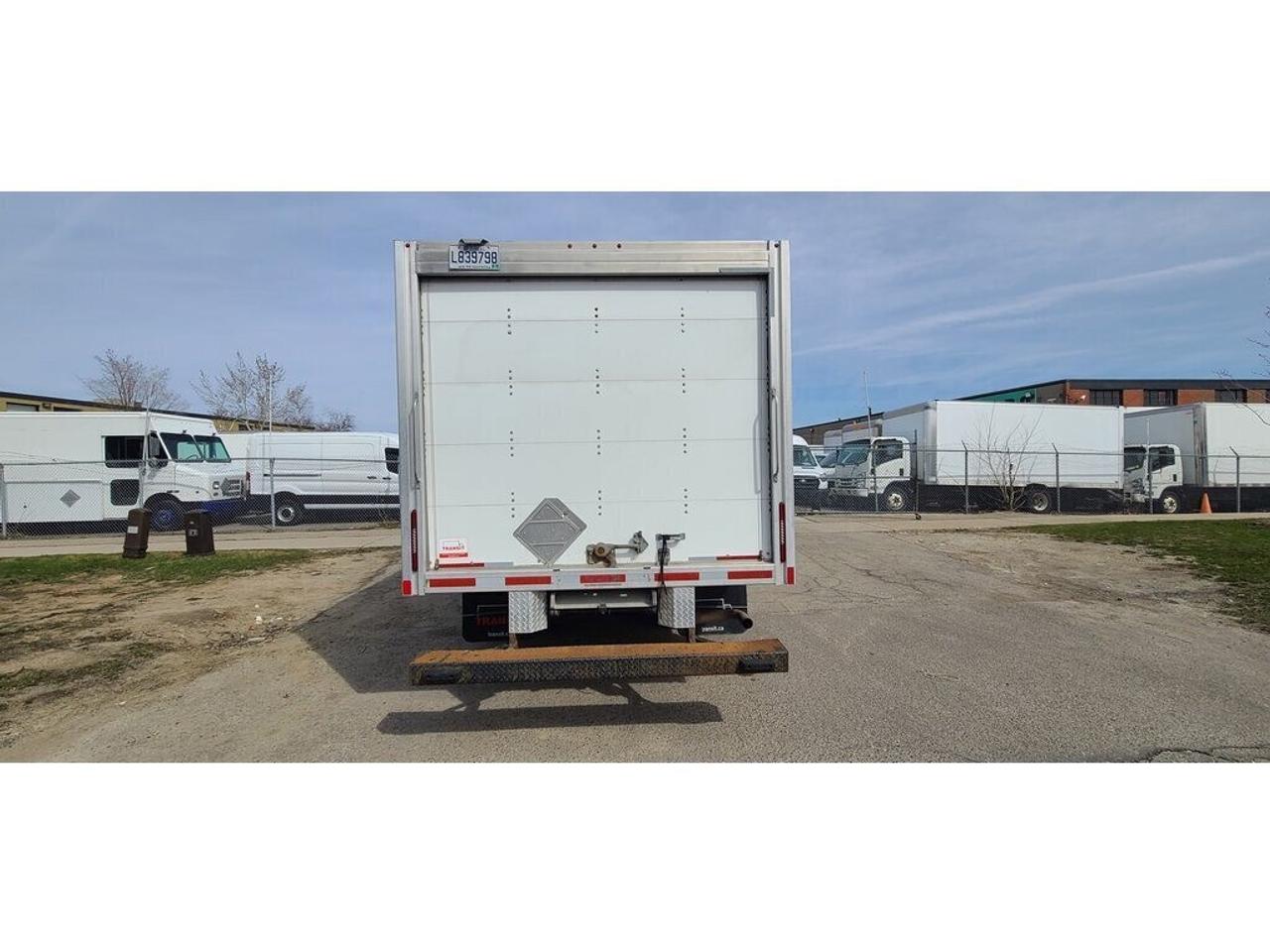2019 GMC Savana 16Ft Aluminum Box - Ramp - V8 Gasoline Photo4