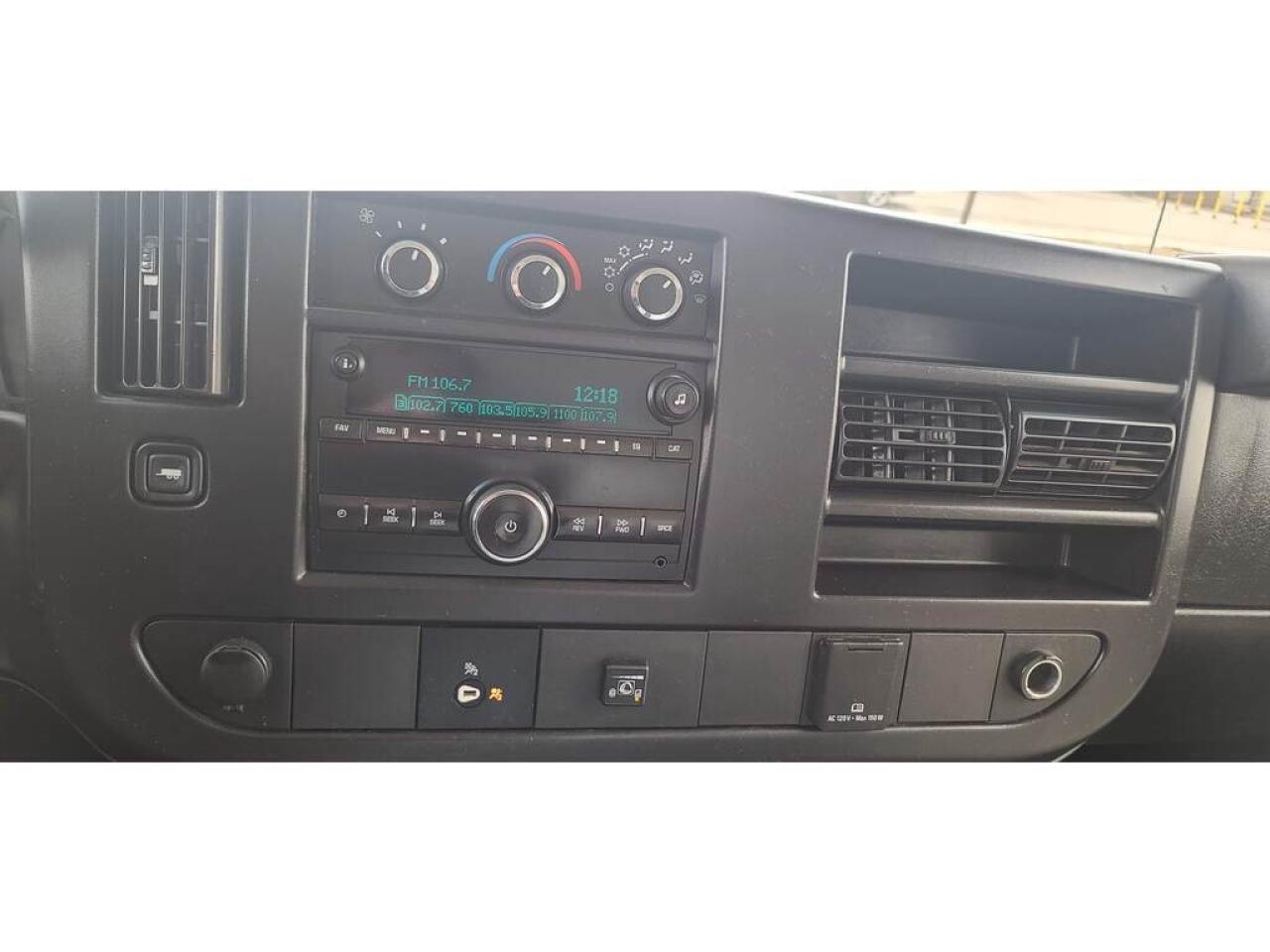 2016 GMC Savana G3500 - 16Ft Box - V8 Gas + Propane - CERTIFIED Photo