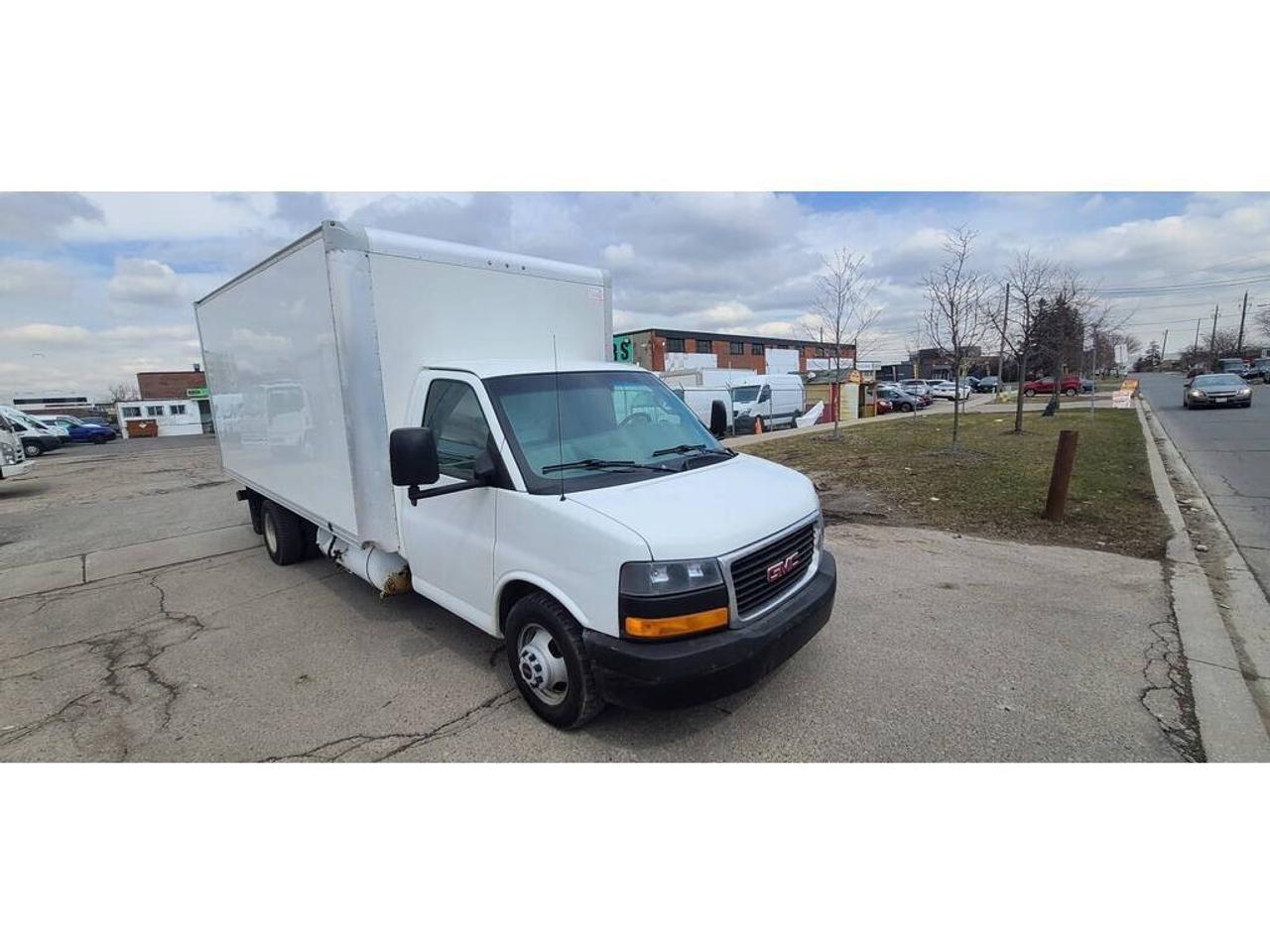 2016 GMC Savana G3500 - 16Ft Box - V8 Gas + Propane - CERTIFIED Photo