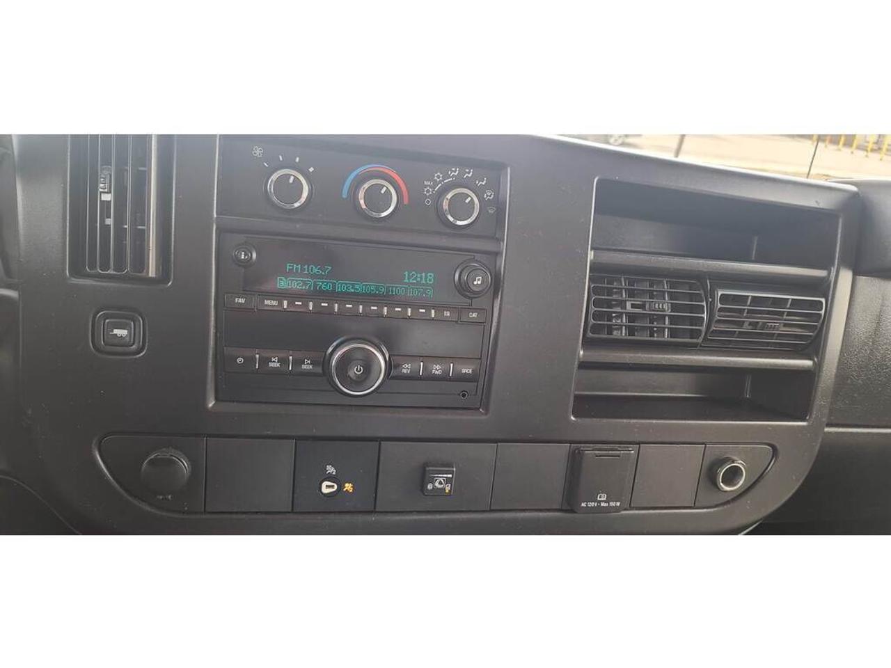 2016 GMC Savana G3500 - 16Ft Box - V8 Gas + Propane - CERTIFIED Photo