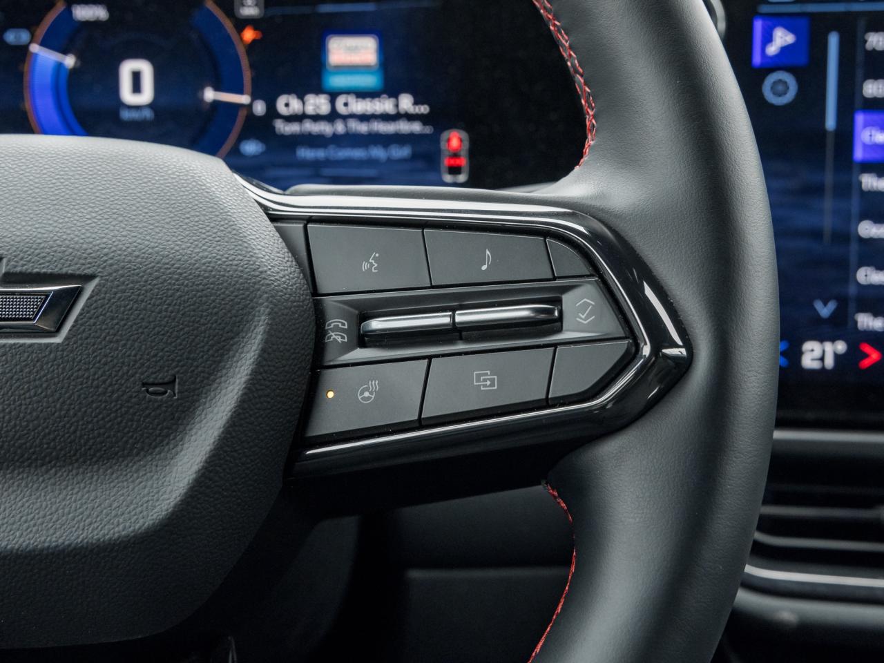 2025 Chevrolet Equinox EV RS Demo Photo