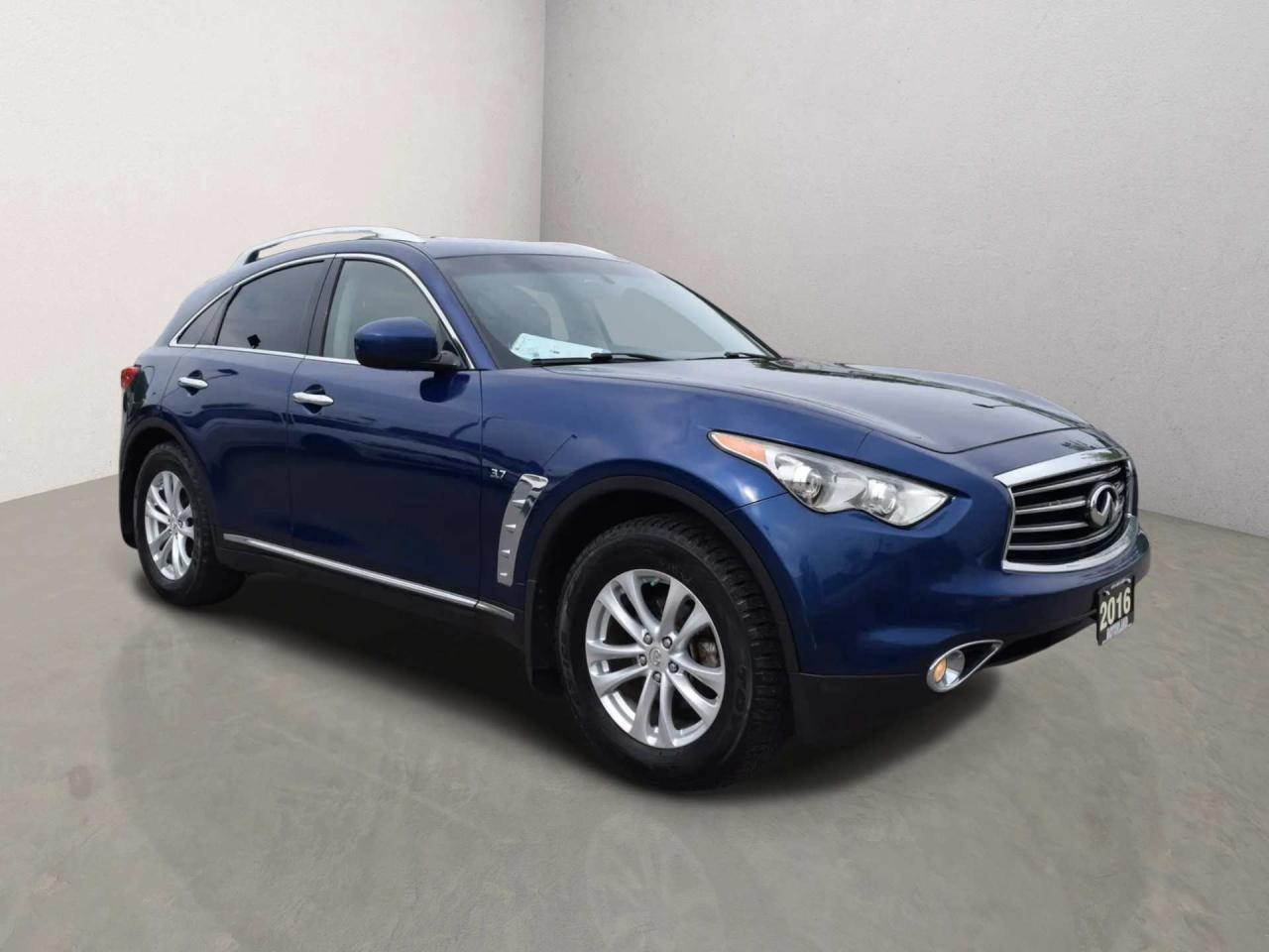 2016 Infiniti QX70 AWD Premium Photo2