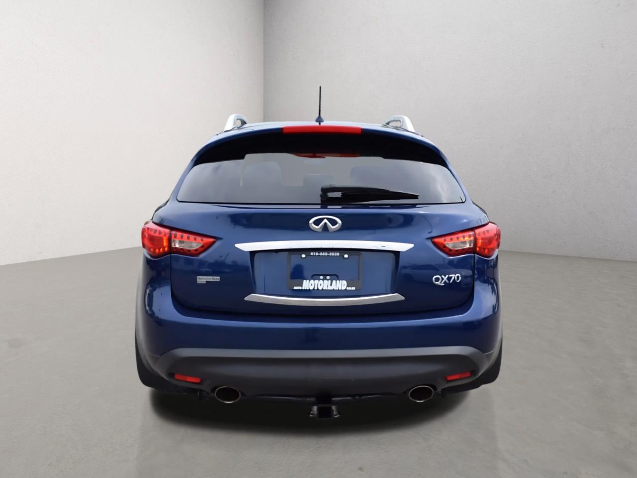 2016 Infiniti QX70 AWD Premium Photo