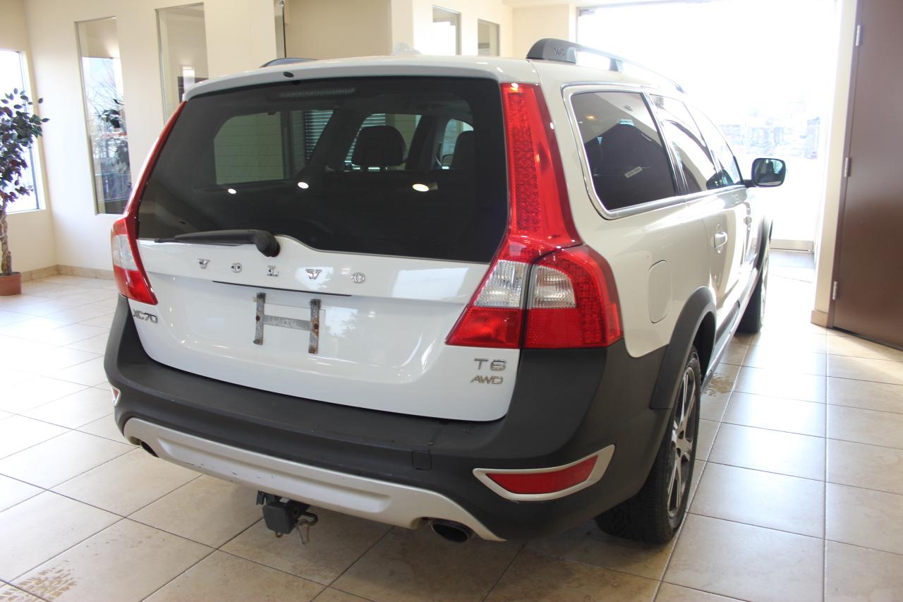 2012 Volvo XC70 T6 Premier Plus Photo3