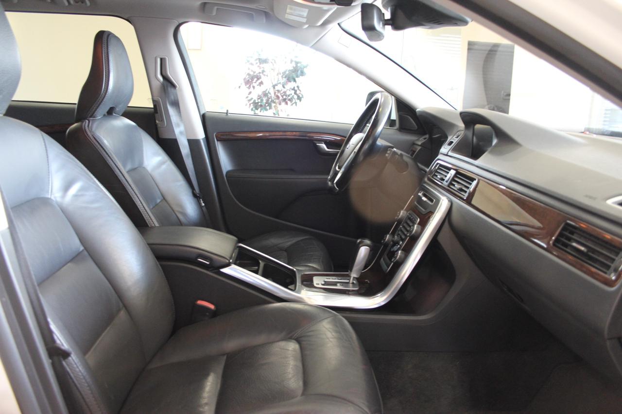 2012 Volvo XC70 T6 Premier Plus Photo