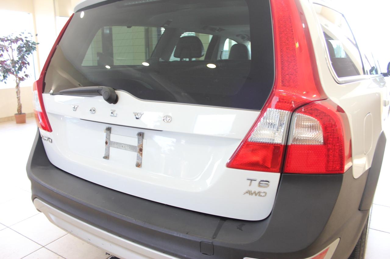 2012 Volvo XC70 T6 Premier Plus Photo