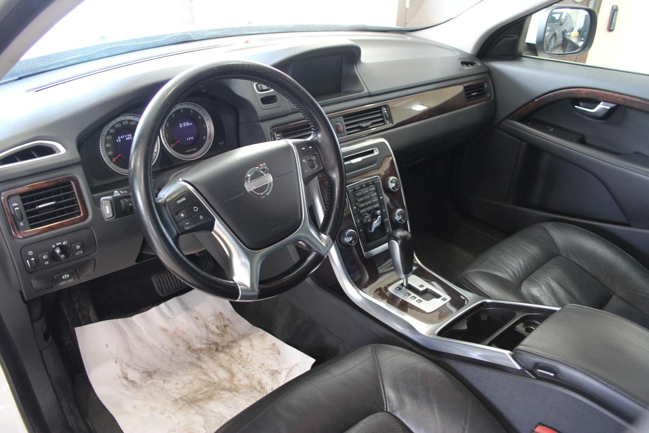 2012 Volvo XC70 T6 Premier Plus Photo