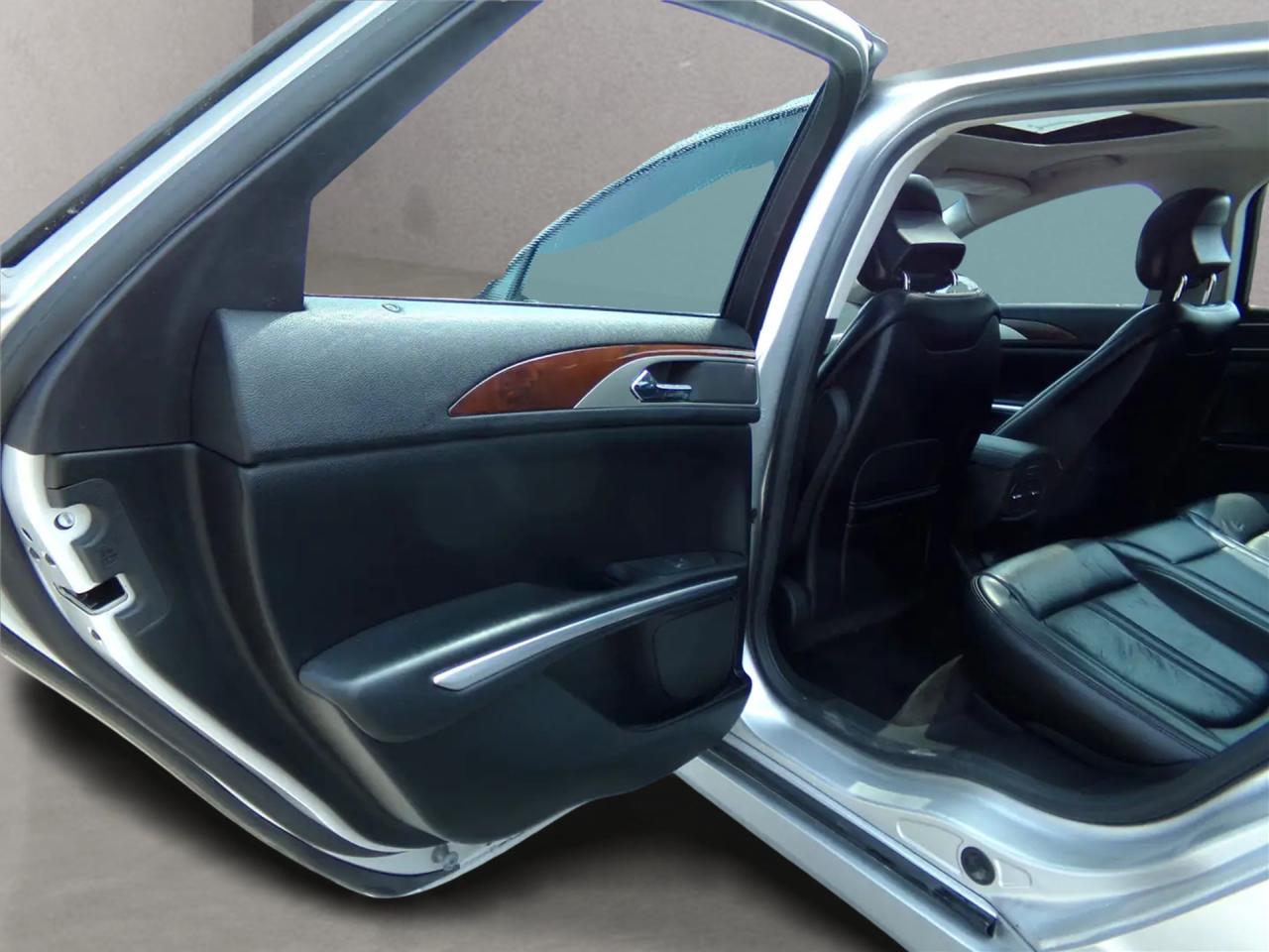 2015 Lincoln MKZ Premium Sunroof Navigation Photo