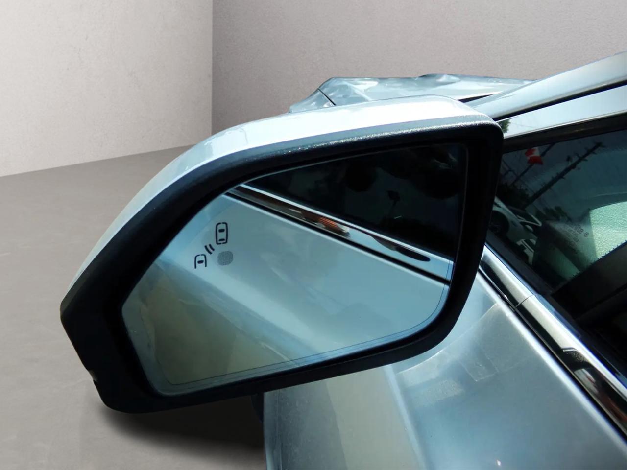 2015 Lincoln MKZ Premium Sunroof Navigation Photo