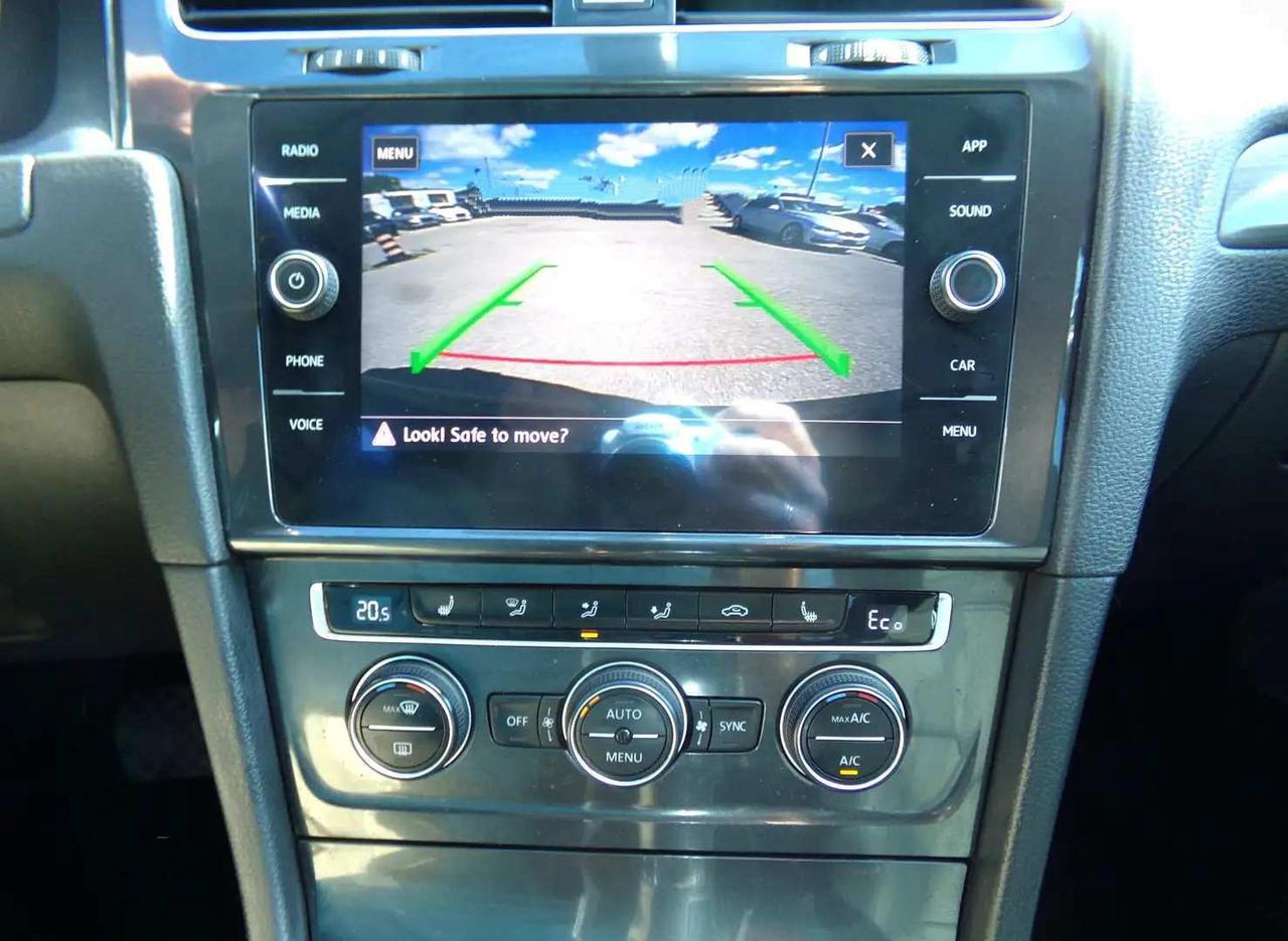 2017 Volkswagen e-Golf Comfortline Photo