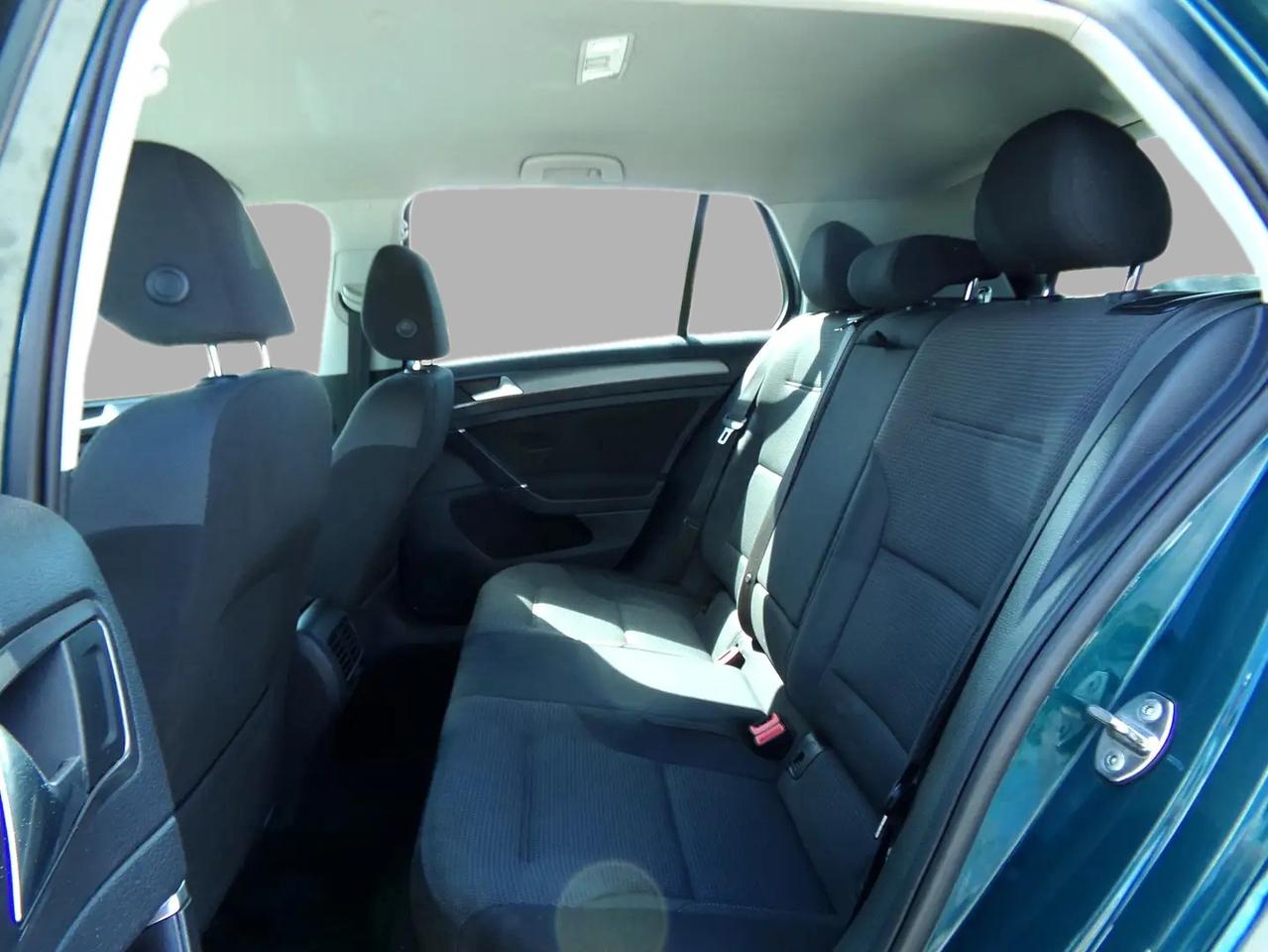 2017 Volkswagen e-Golf Comfortline Photo