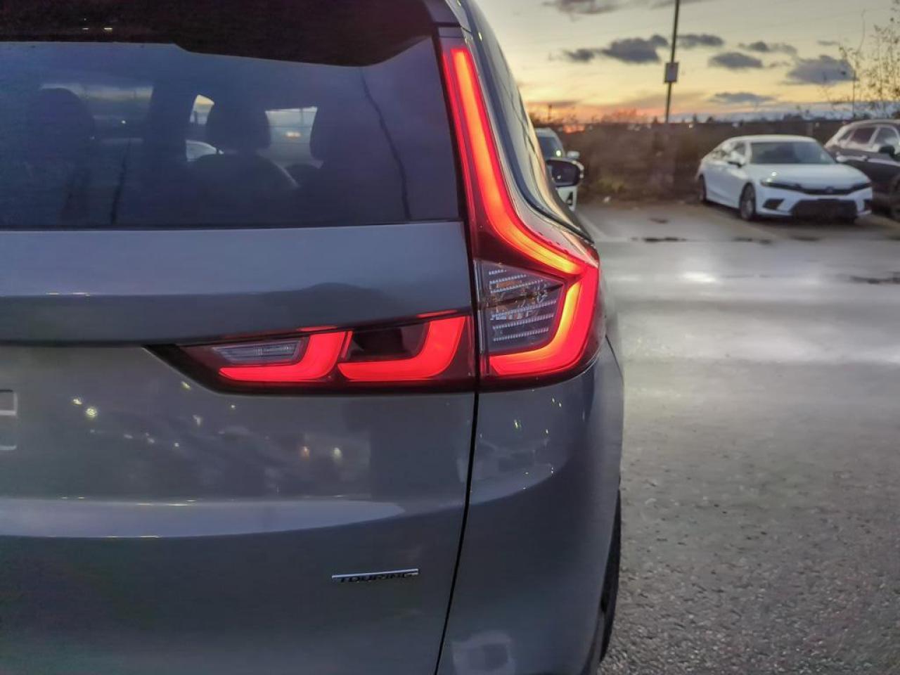 2025 Honda CR-V Hybrid Touring Photo