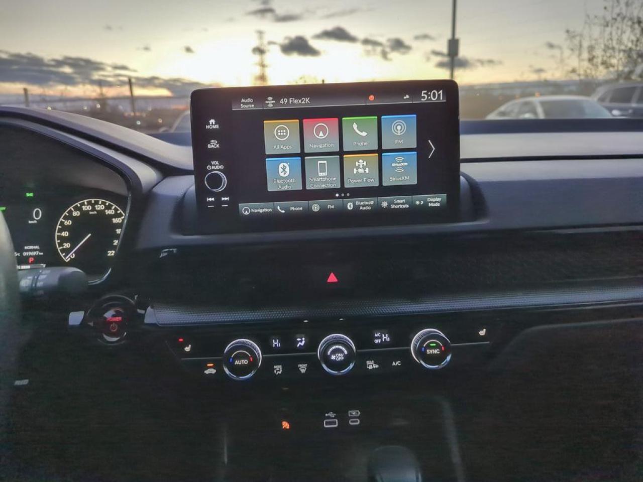 2025 Honda CR-V Hybrid Touring Photo