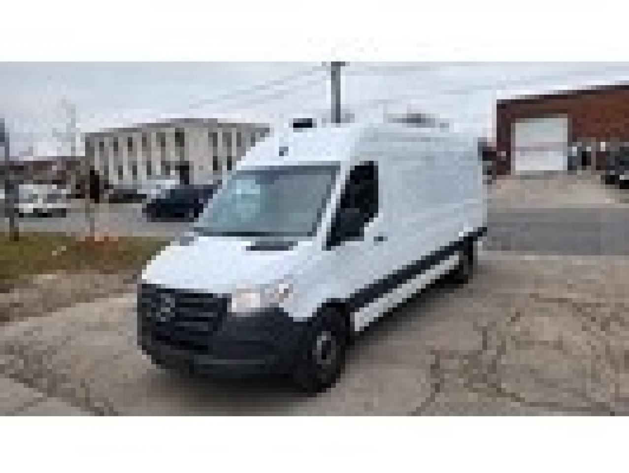 2021 Mercedes-Benz Sprinter Cargo 2500 170WB - 4cylDiesel - Big Screen - LOW K Photo