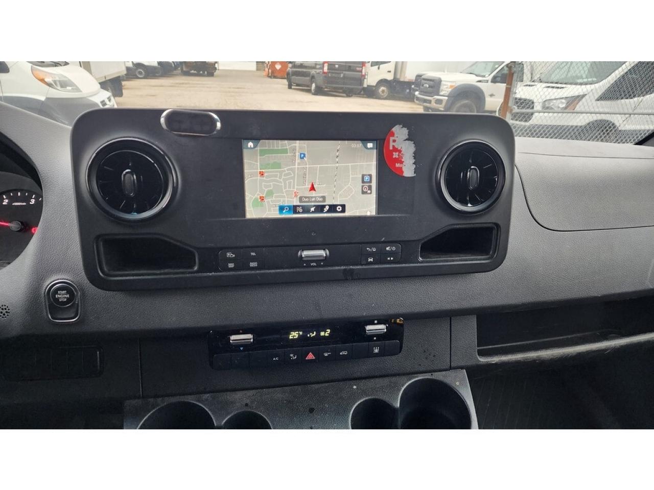 2021 Mercedes-Benz Sprinter Cargo 2500 170WB - 4cylDiesel - Big Screen - LOW K Photo