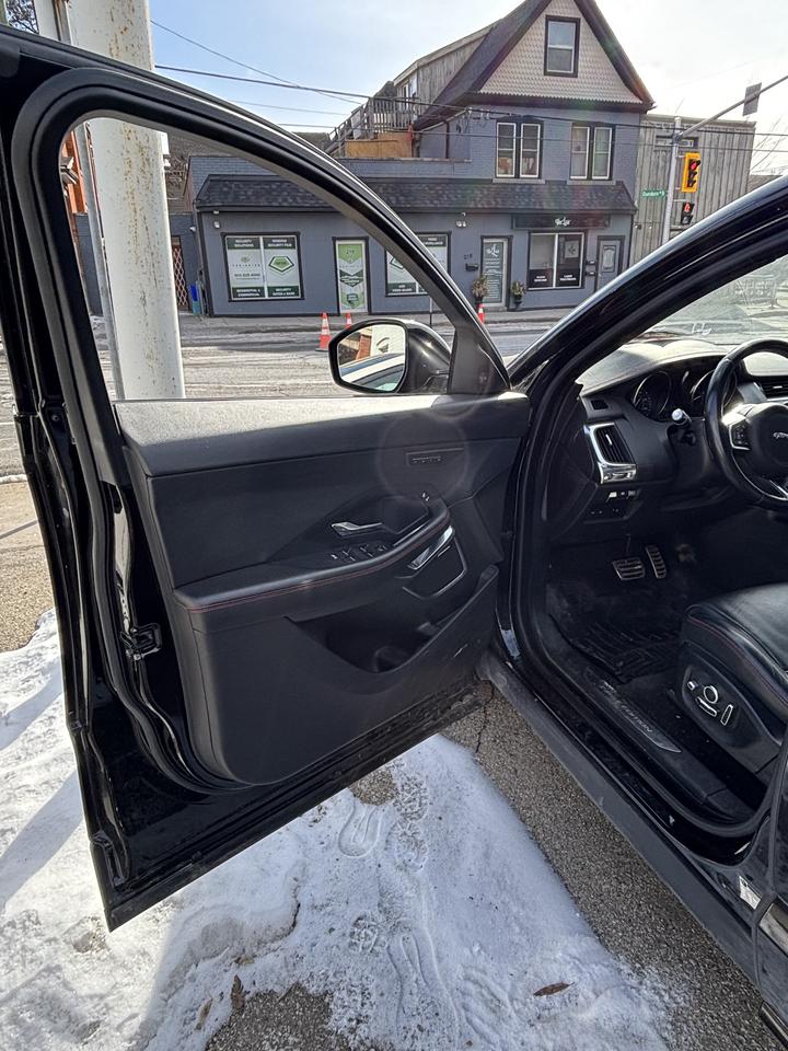 2018 Jaguar E-Pace P250 AWD First Edition Photo