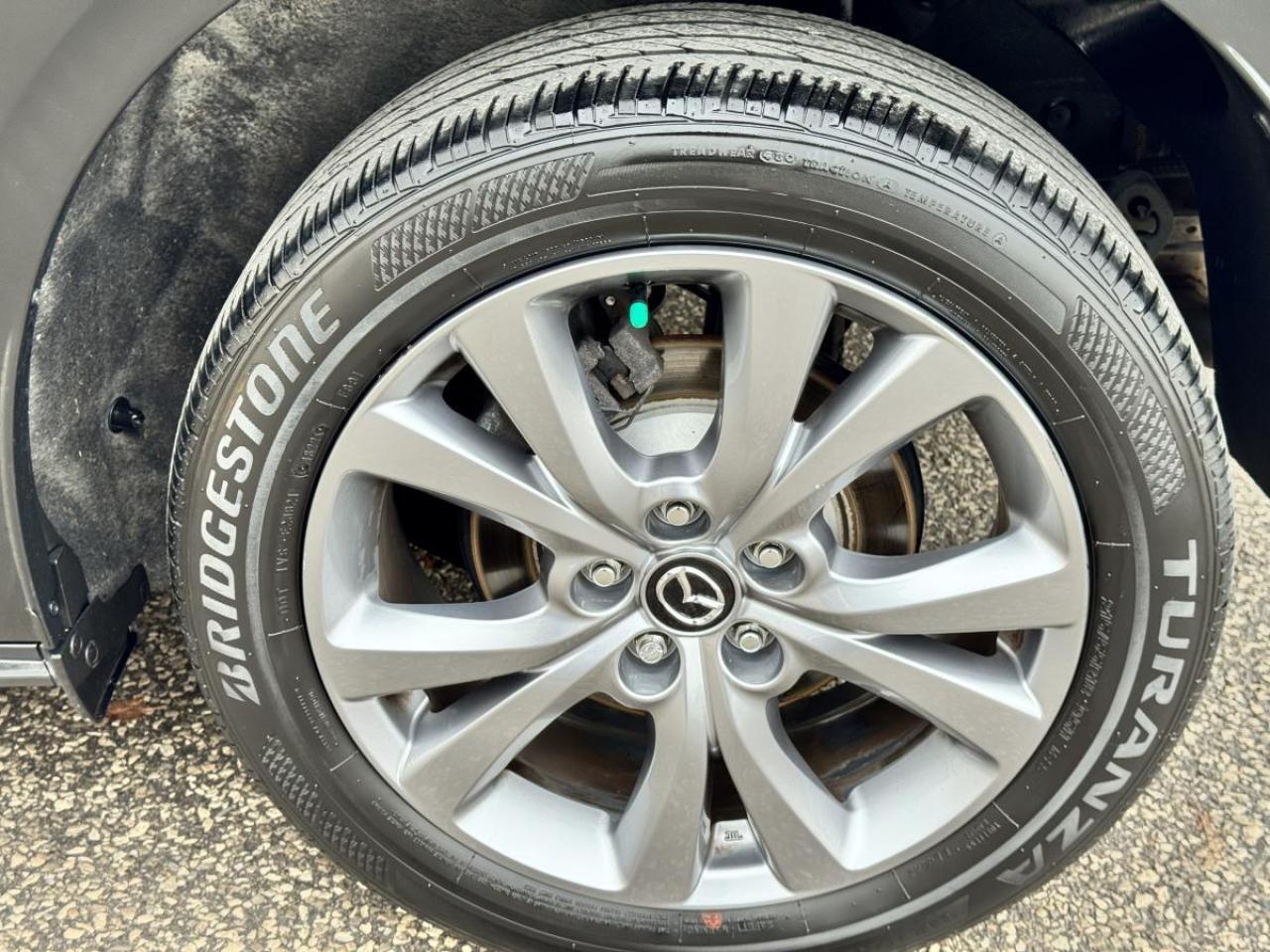 2023 Mazda CX-30 GS AWD/ EXTENDED WARRANTY/ 3.95% RATE/ MUST SEE Photo