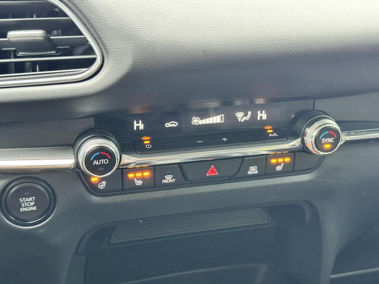 2023 Mazda CX-30 GS AWD/ EXTENDED WARRANTY/ 3.95% RATE/ MUST SEE Photo