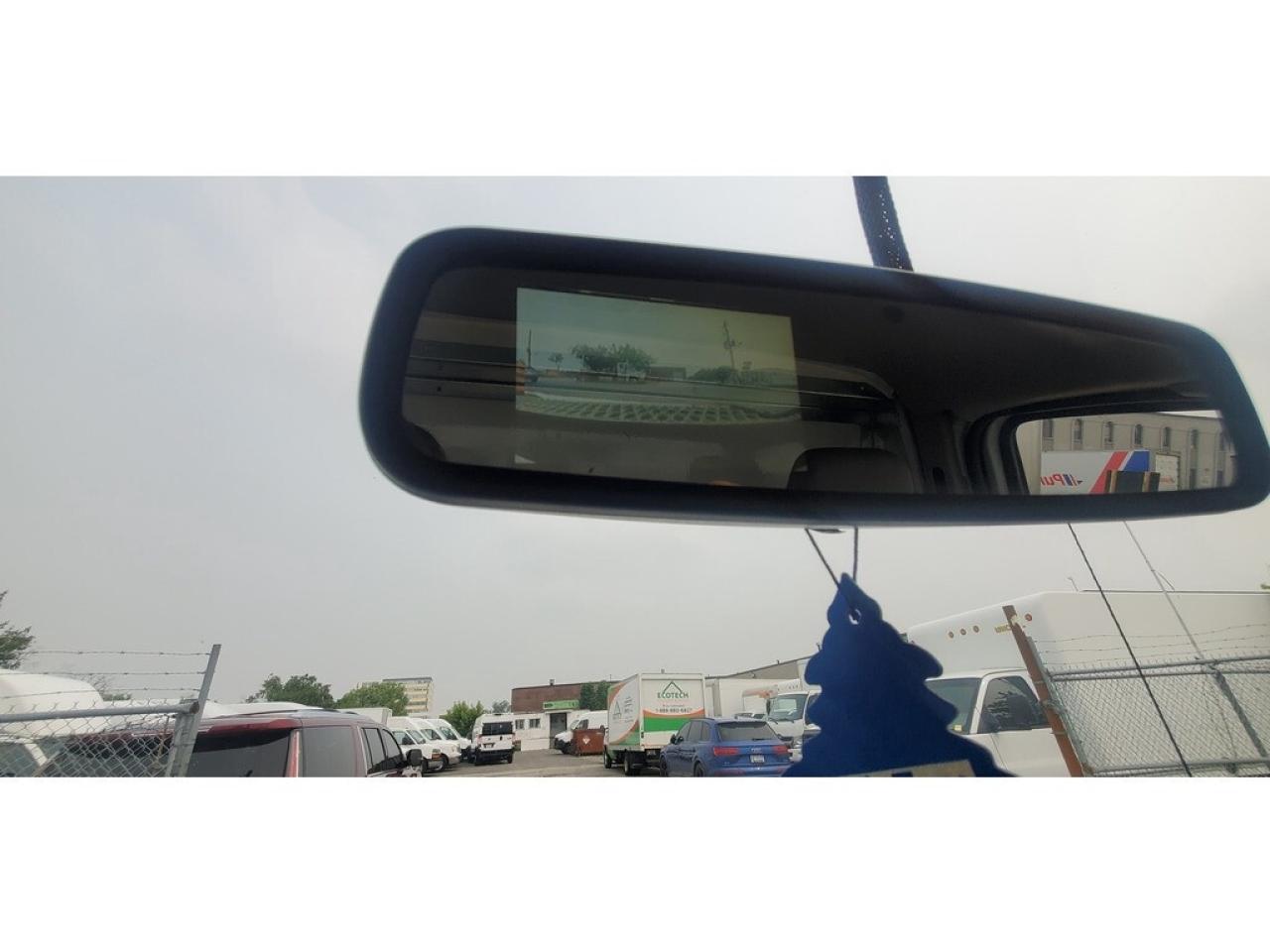 2021 Ford E-450 16Ft Box - 7.3L V8 Gas - Btooth/Camera Photo