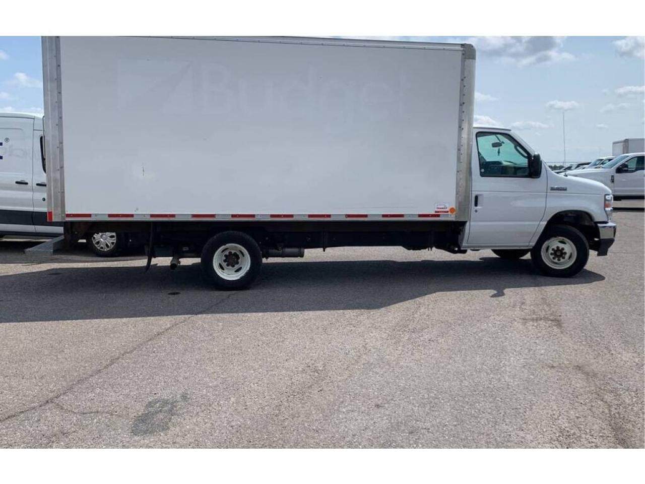2021 Ford E-450 16Ft Box - 7.3L V8 Gas - Btooth/Camera Photo
