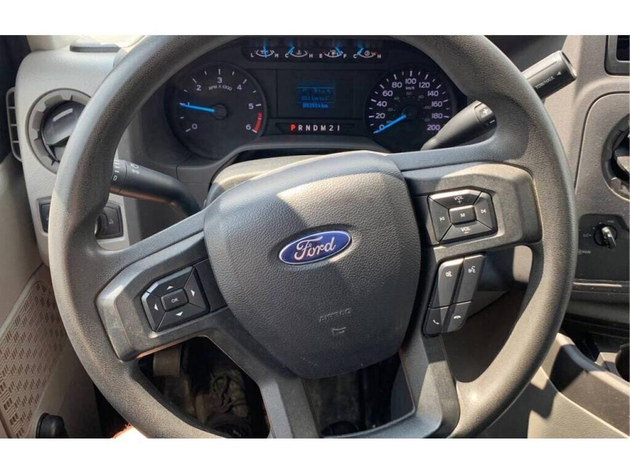 2021 Ford E-450 16Ft Box - 7.3L V8 Gas - Btooth/Camera Photo