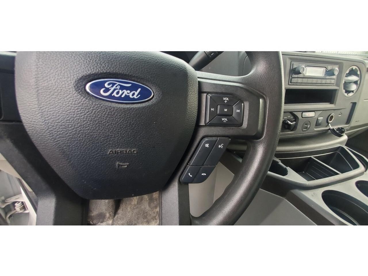 2021 Ford E-450 16Ft Box - 7.3L V8 Gas - Btooth/Camera Photo