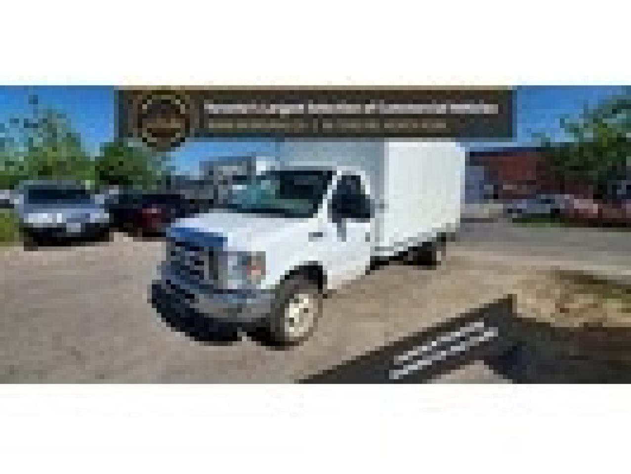 2019 Ford E-450 16Ft Unicell Box - Ramp - Gasoline Photo