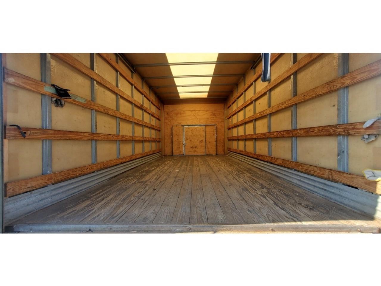 2019 Ford E-450 16Ft Unicell Box - Ramp - Gasoline Photo