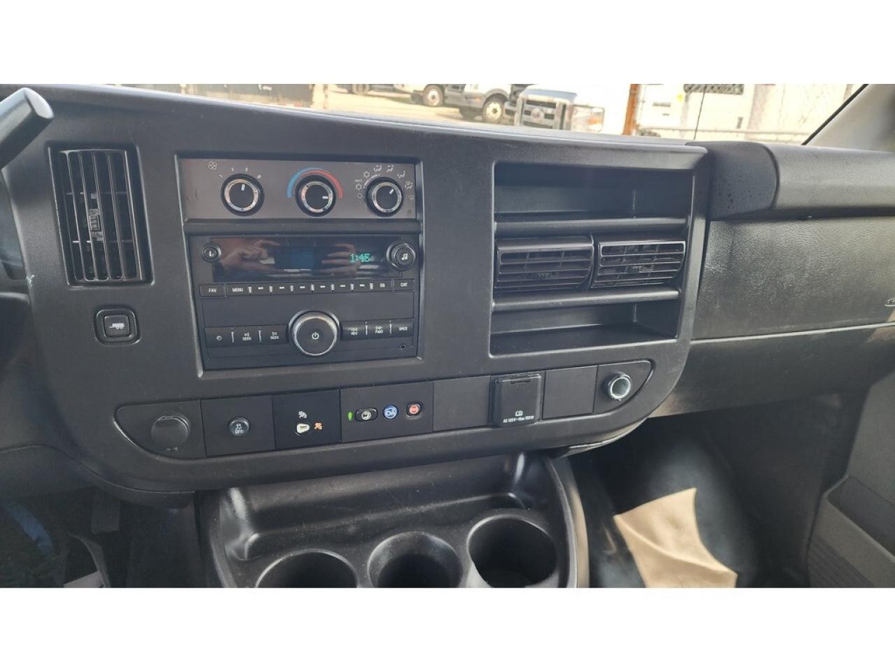 2021 GMC SAVANA VAN G2500 Extended V6 Gas - Power Windows/Locks Photo