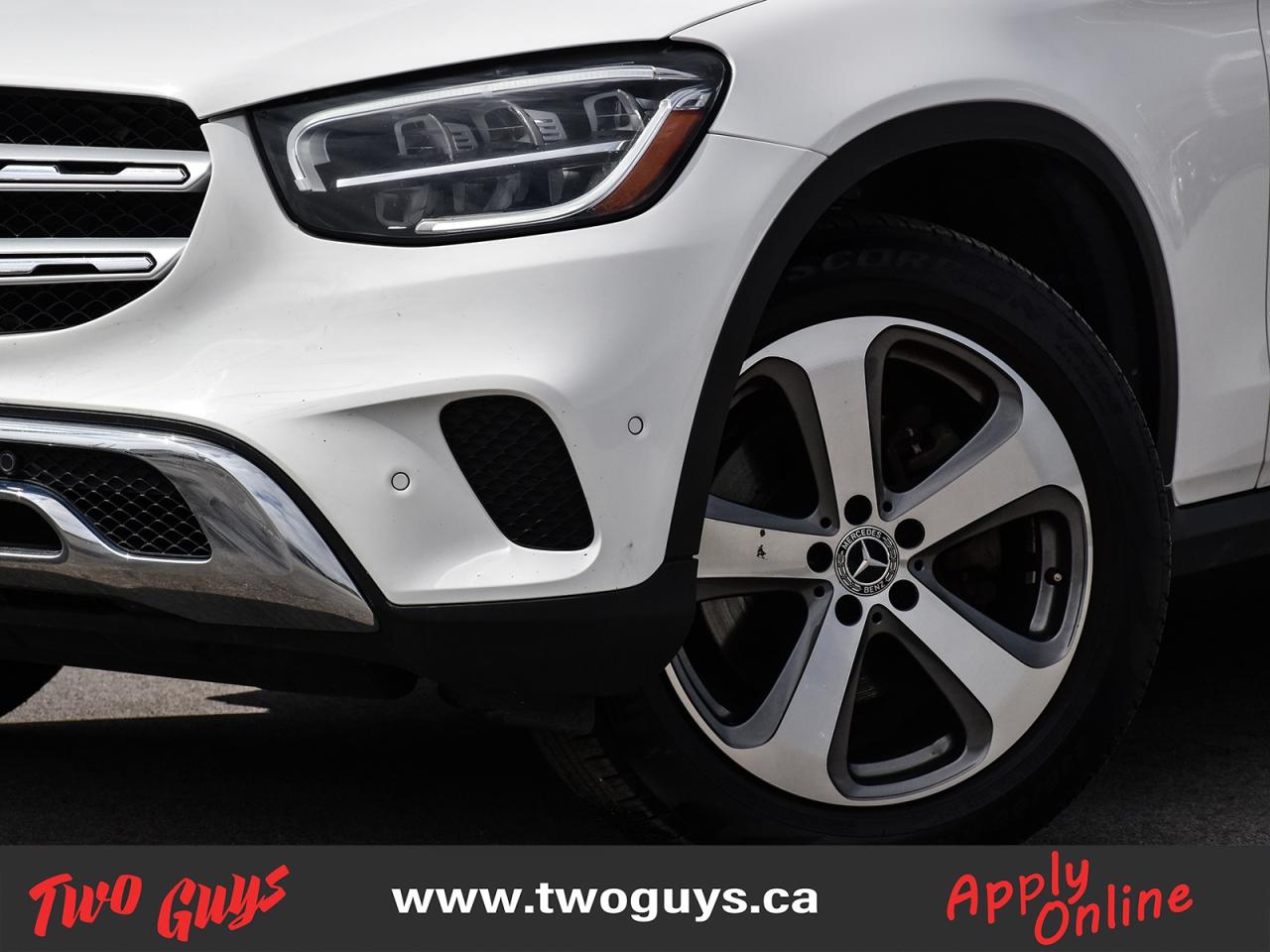 2022 Mercedes-Benz GLC 4MATIC   Panoroof   Nav   New Tires Photo