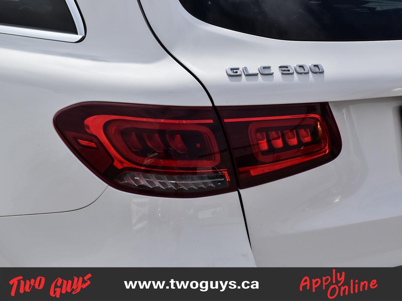 2022 Mercedes-Benz GLC GLC 300 4MATIC   Panoroof   Nav   New Tires Photo