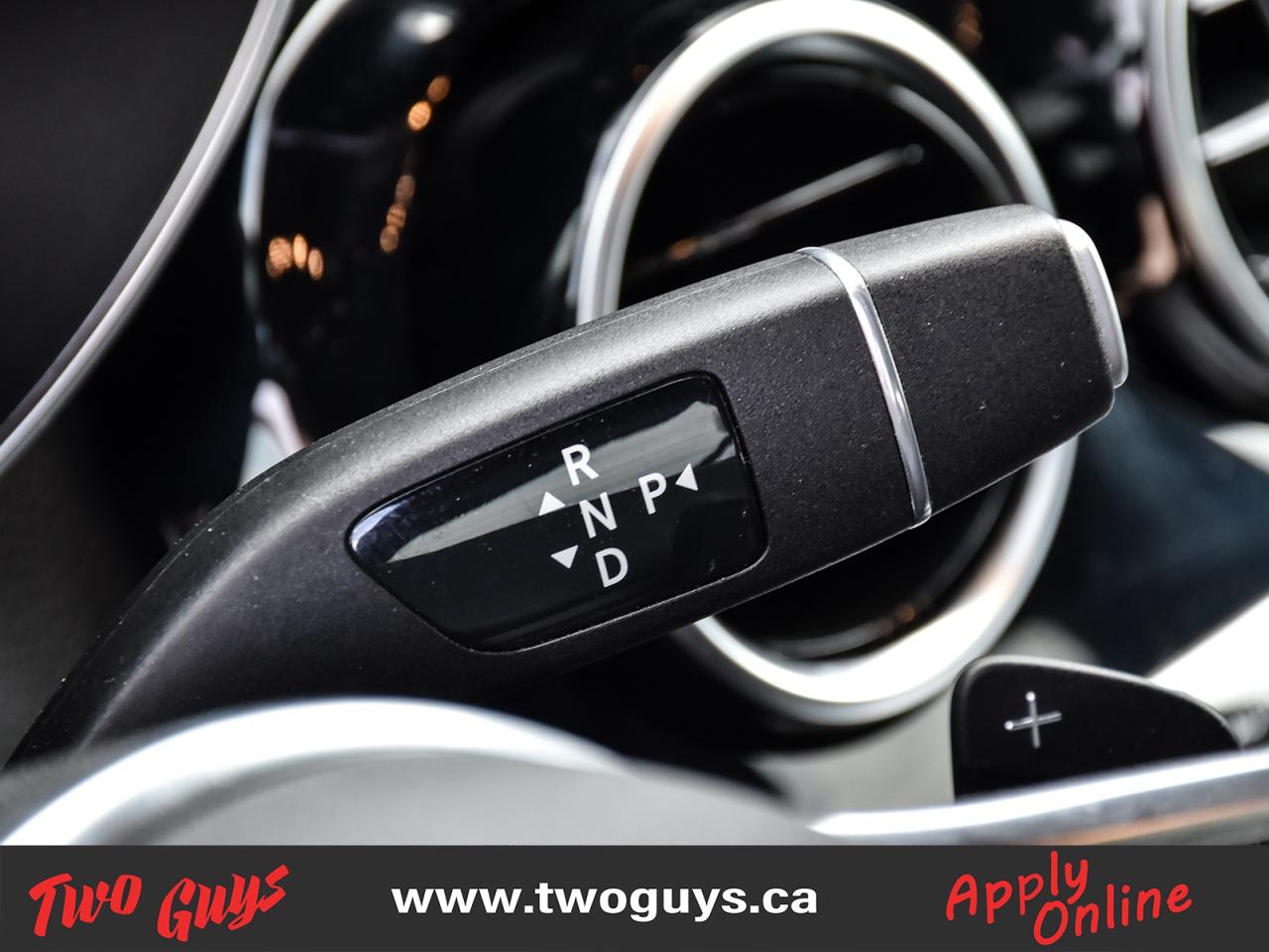 2022 Mercedes-Benz GLC 4MATIC   Panoroof   Nav   New Tires Photo