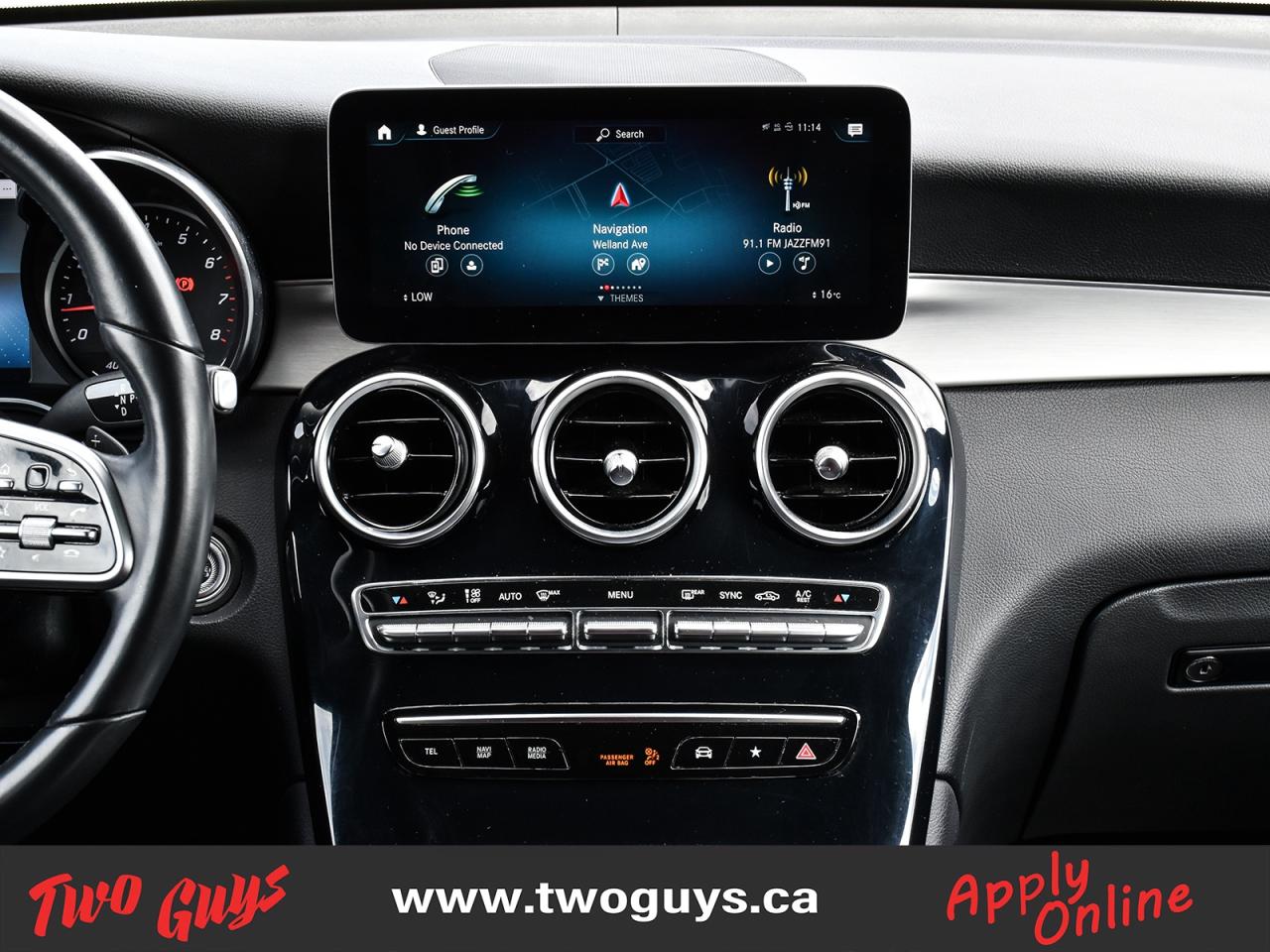 2022 Mercedes-Benz GLC 4MATIC   Panoroof   Nav   New Tires Photo