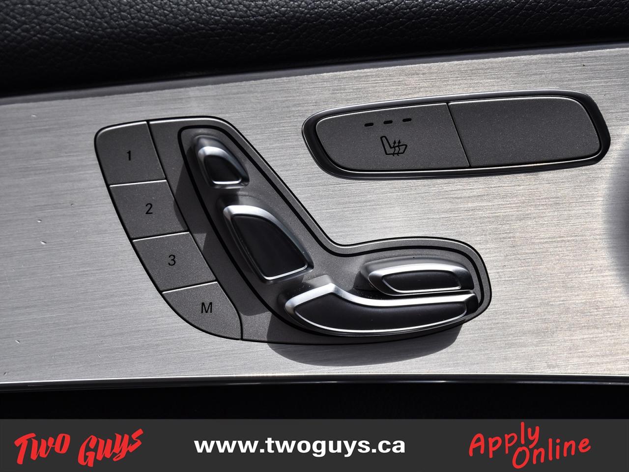 2022 Mercedes-Benz GLC 4MATIC   Panoroof   Nav   New Tires Photo